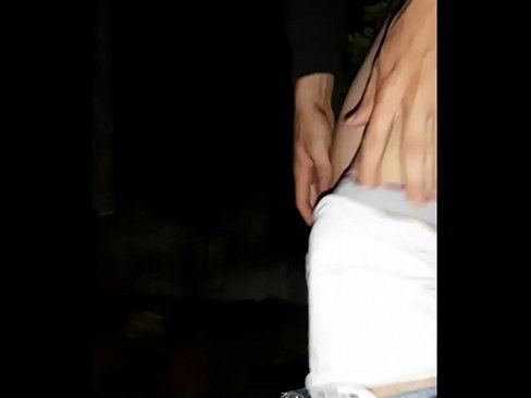❤️ Cîranê min xwe avêt ser dîwarê min ê karantînayê ️❌ Vîdyoyê porno li me ﹏